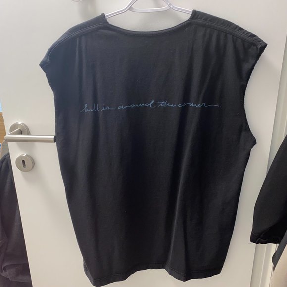 >>> Lukevicious Tee (Remake - Picture 2 of 2